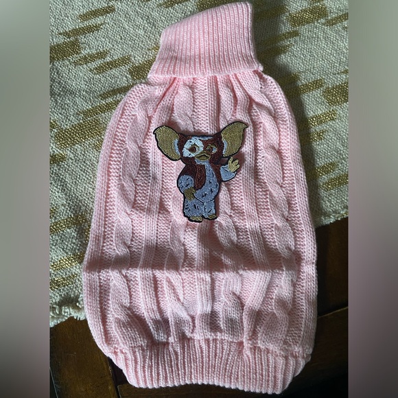 Gizmo gremlins movie pink dog sweater 80s pop turtleneck warm knit winter cute - Picture 1 of 3